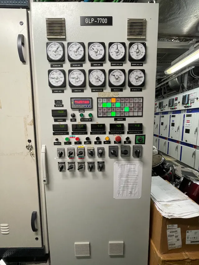 Generator control cabinet