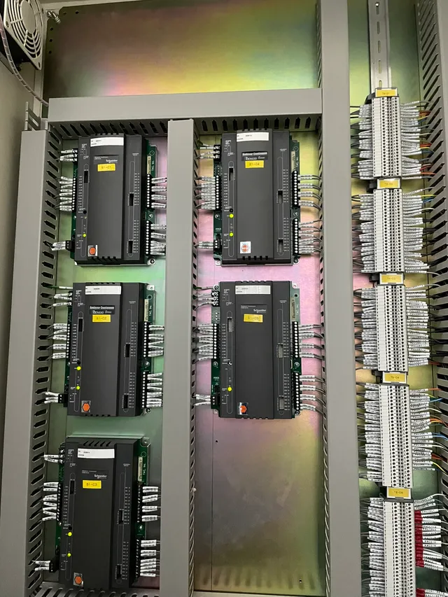 Building monitoring system